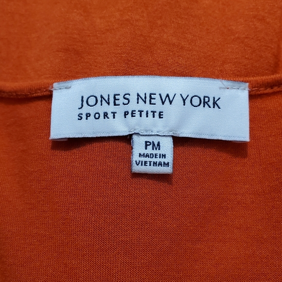 Jones New York Sport Twist Front Top - Picture 8 of 10